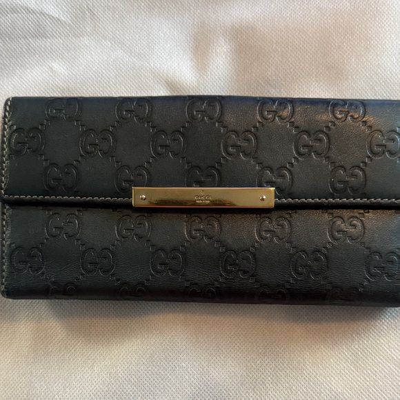 Gucci Black Long Leather Wallet.  In very good clean condition. - Picture 1 of 10